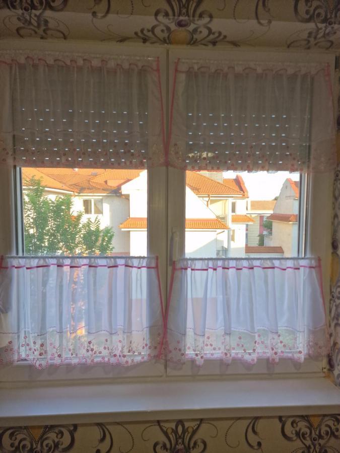 Kleopatra Apartman Hajdúszoboszló Buitenkant foto